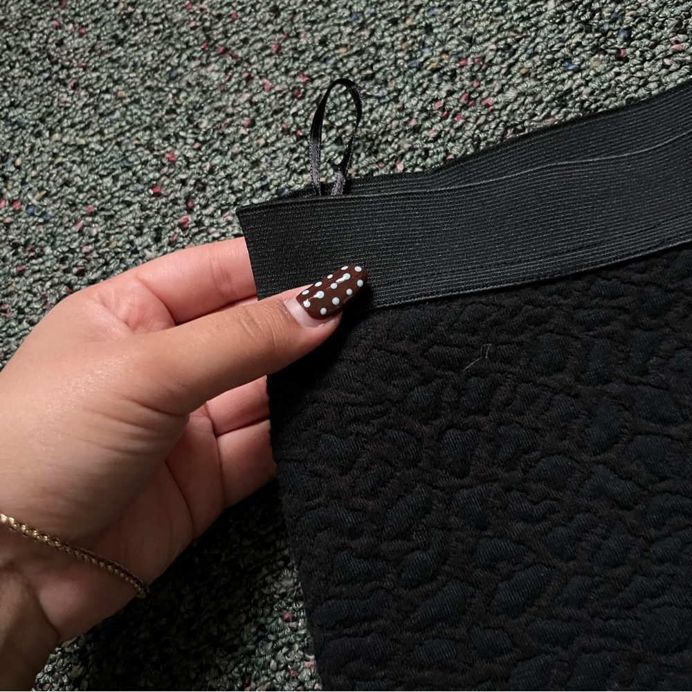 Black Quilted Embossed Textured Midi Knee-Length Pencil Modest Bodycon Skirt S